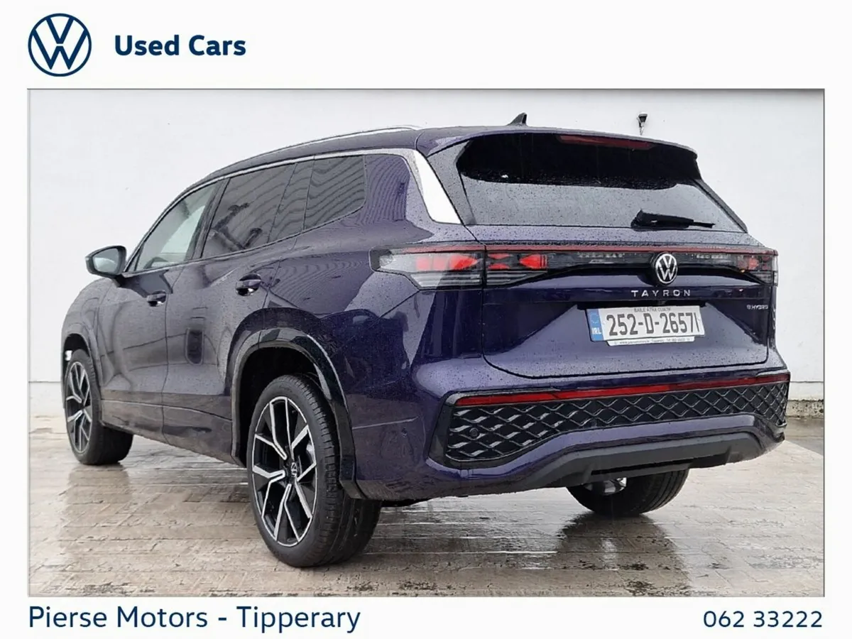 Volkswagen Tayron 1.5 TSI 204BHP R-LINE 75 PHEV DS - Image 3