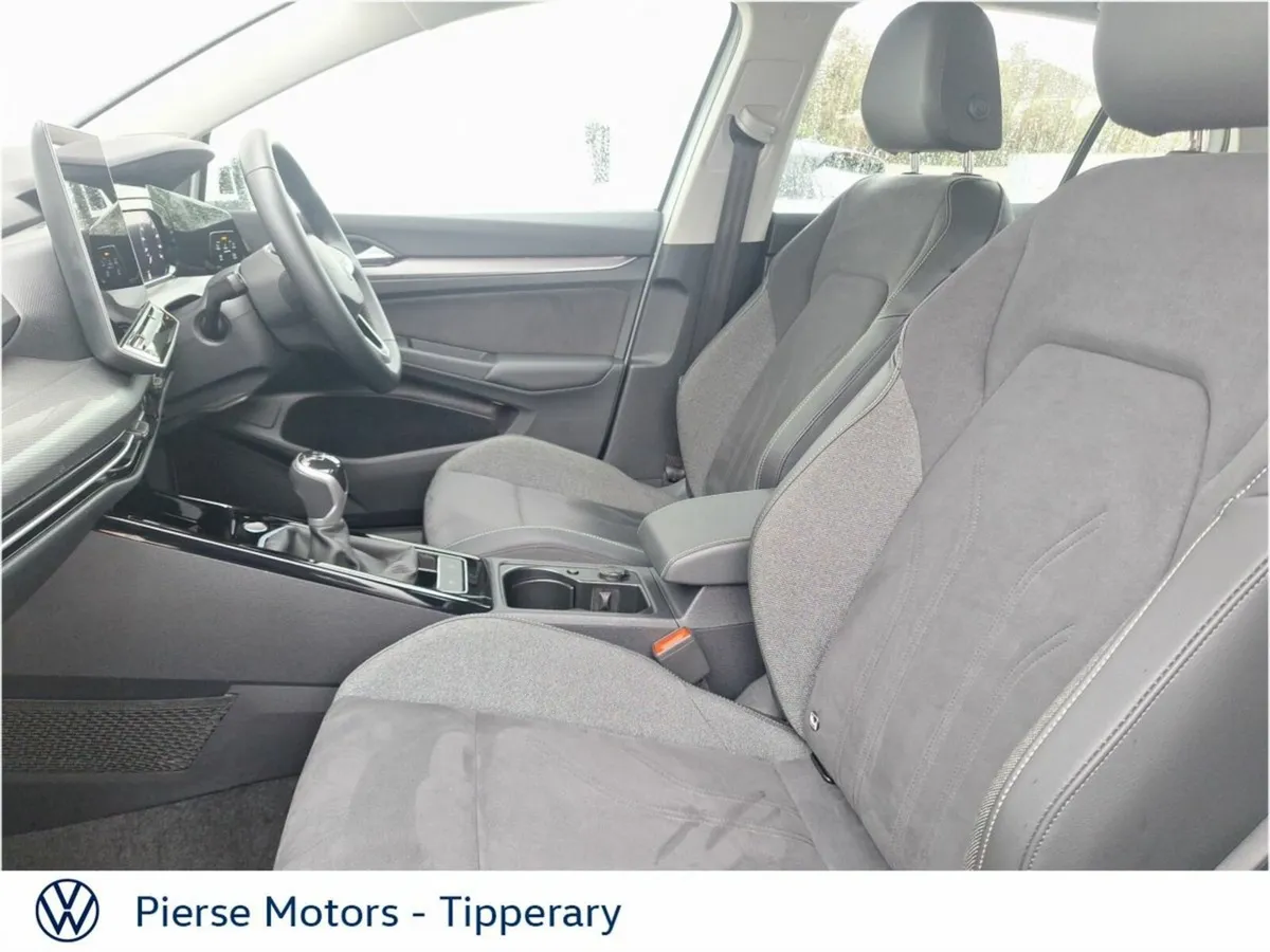 Volkswagen Golf GOLF STYLE 1.5 TSI 150HP - Image 4