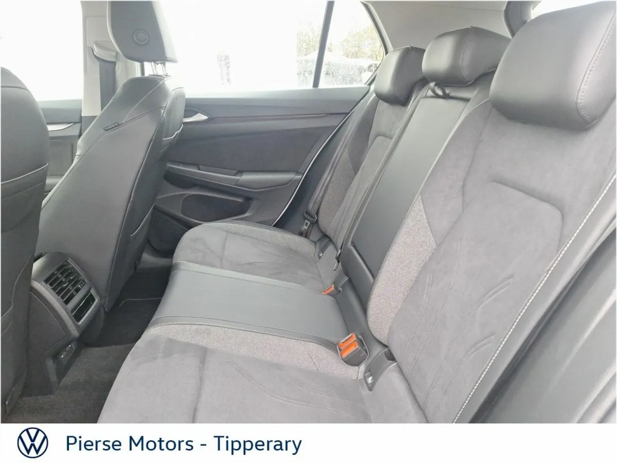 Volkswagen Golf GOLF STYLE 1.5 TSI 150HP - Image 6