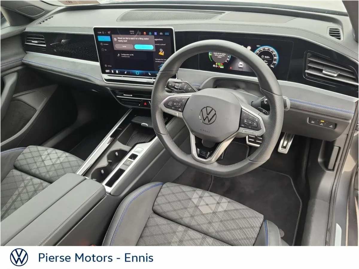 Volkswagen Passat Passat R-Line Phev TSi eHybrid 2 - Image 3