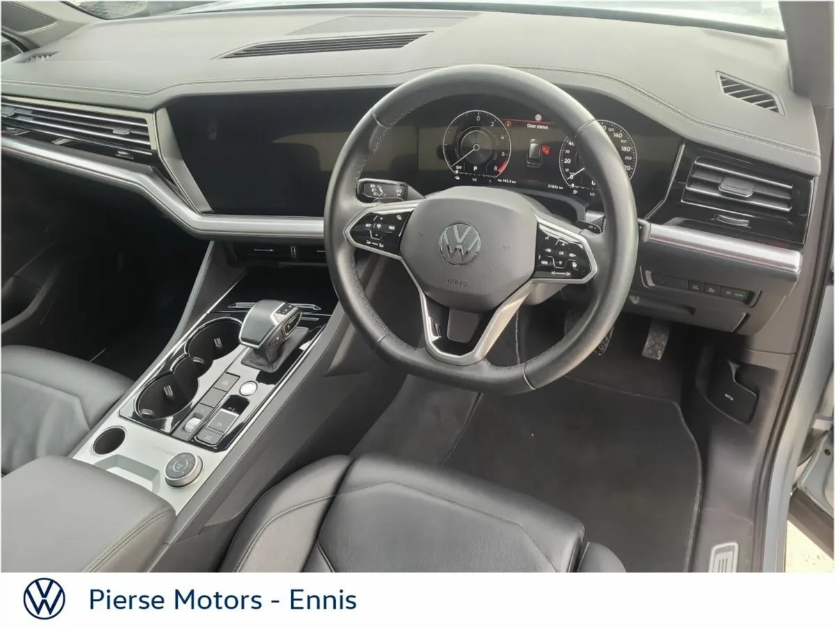 Volkswagen Touareg 3.0TSI PHEV 381HP 4M DSG Elegan - Image 3