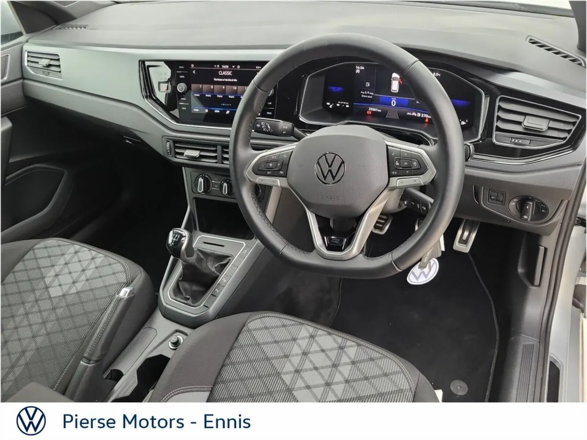 Volkswagen Polo R-LINE 75 1.0 TSI 95HPM5F - Image 3