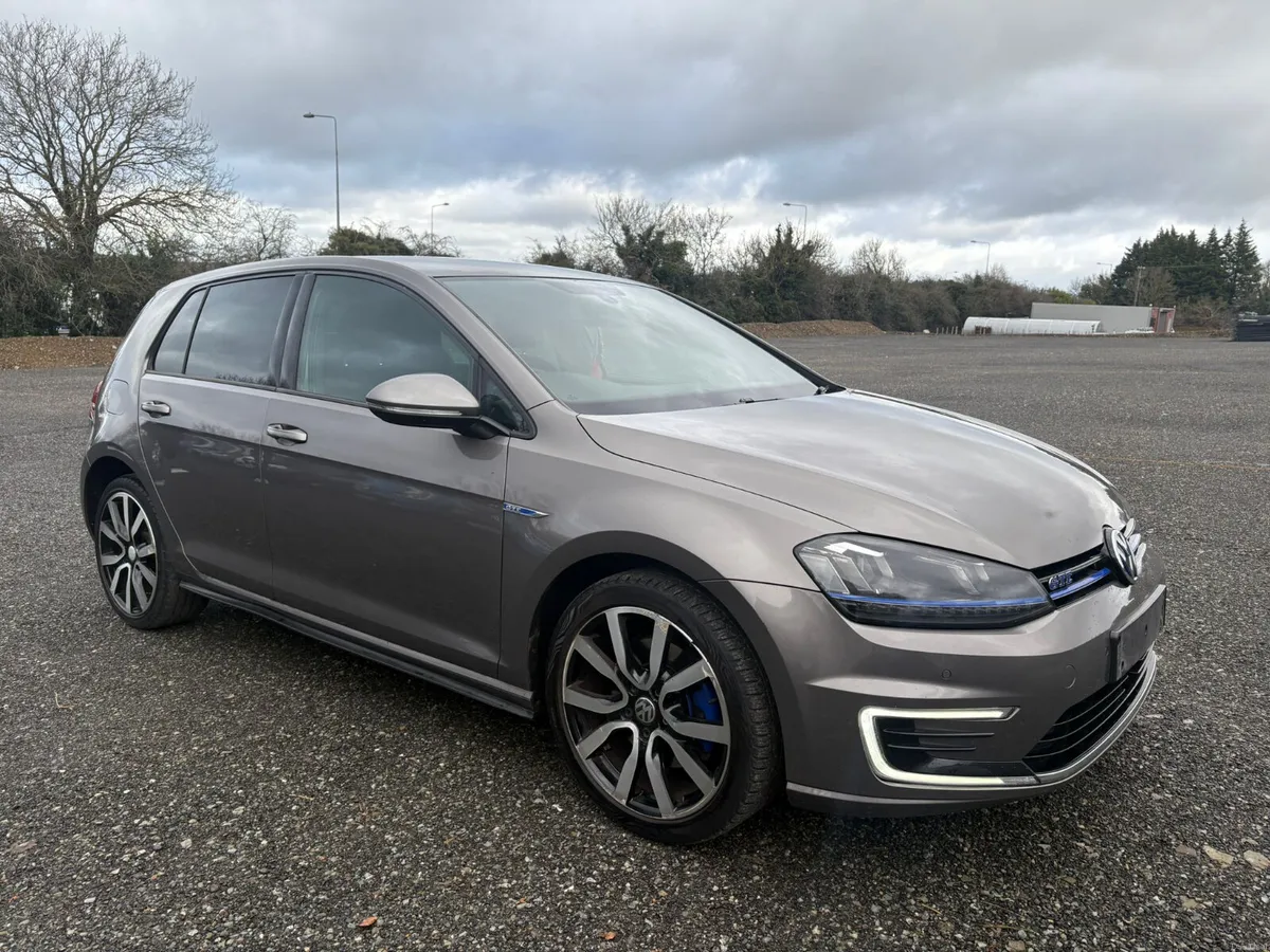 VW GOLF GTE - Image 2