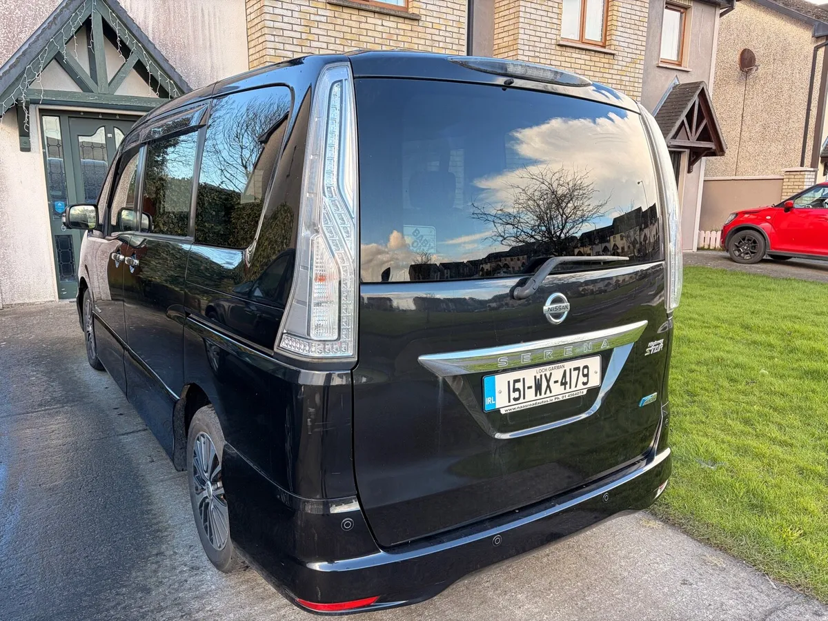 Nissan Serena hybrid - Image 4
