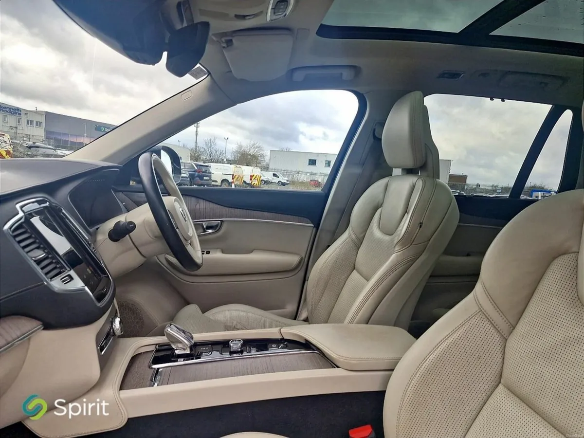 Volvo XC90 T8 "Plug In Hybrid" AWD, Inscription, F - Image 4