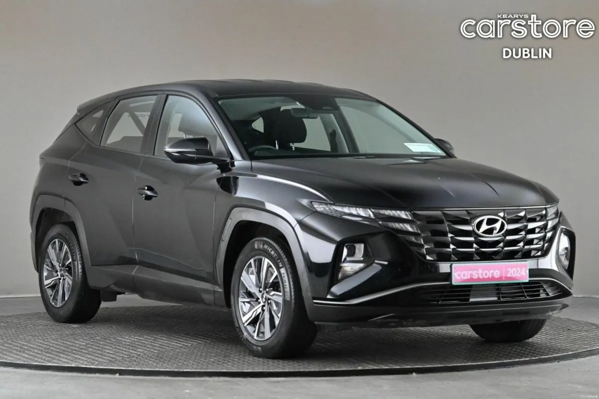 Hyundai Tucson 1.6CRDI 6SPD COMFORT PLUS **CAR PLA - Image 1