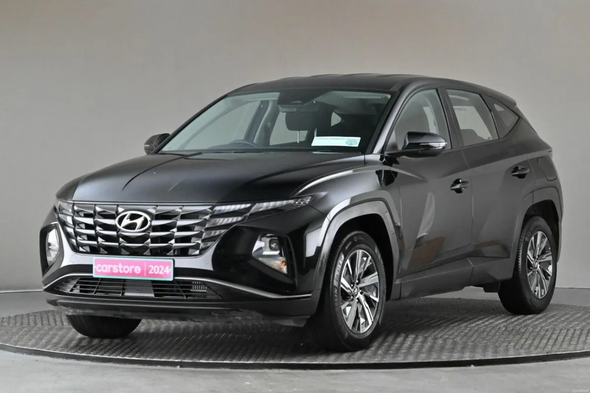 Hyundai Tucson 1.6CRDI 6SPD COMFORT PLUS **CAR PLA - Image 3