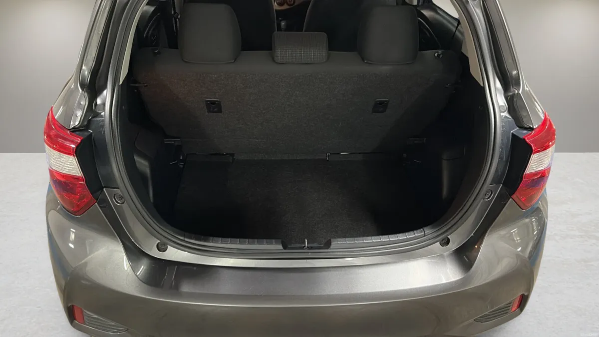 2018 Toyota Yaris 1.0L AUTO 12MONTHS WARRANTY - Image 4