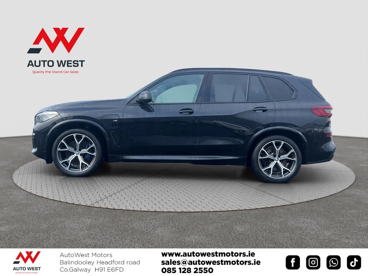 2021 BMW X5 XDrive 45e M Sport Black Edition - Image 4