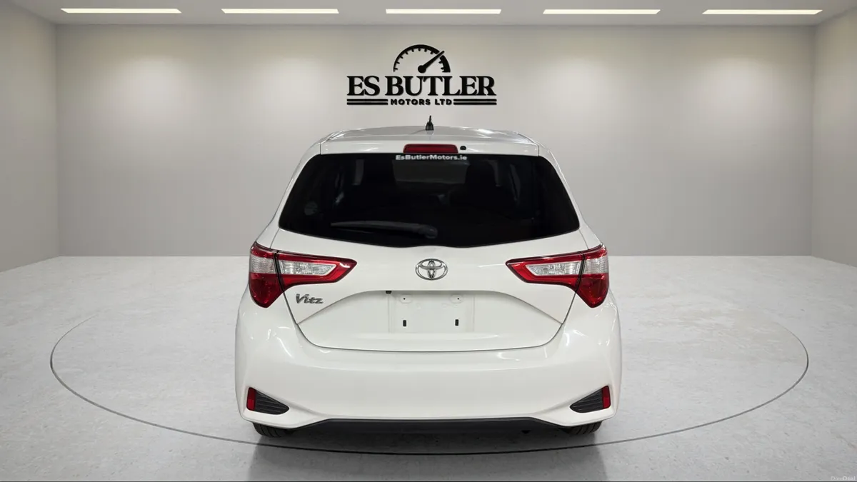 2018 Toyota Vitz 1.0L AUTO 12MONTHS WARRANTY - Image 4