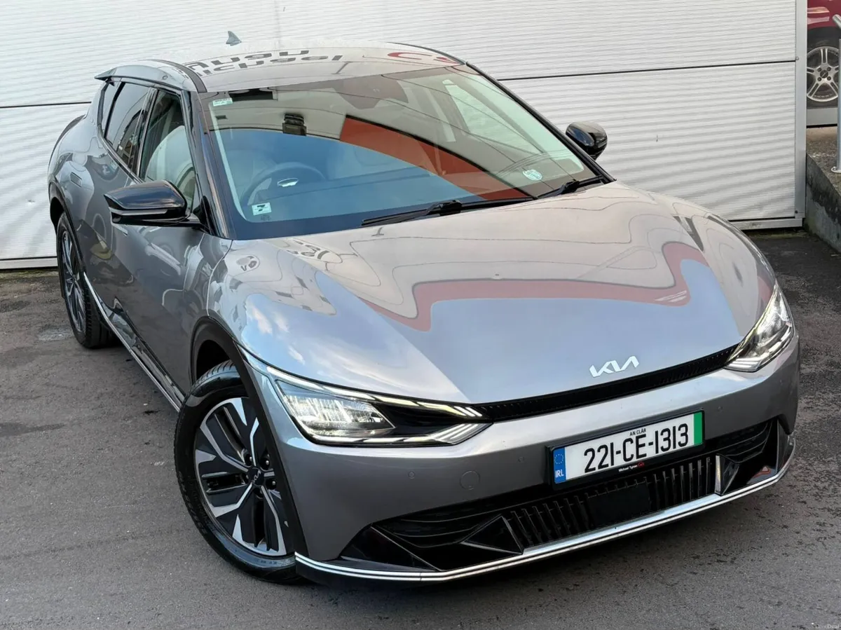 2022 Kia EV6 Earth, 19” Alloys, CarPlay, Leather - Image 3