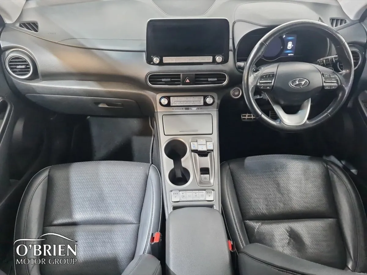 Hyundai KONA Kona EV Premium 64 kWh - Image 2
