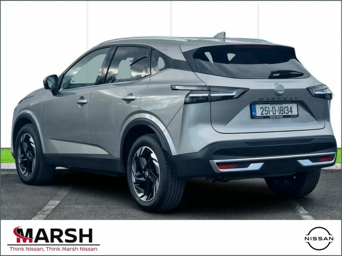 Nissan Qashqai 1.3 PET MILD HYBRID SV PREMIUM - Image 3