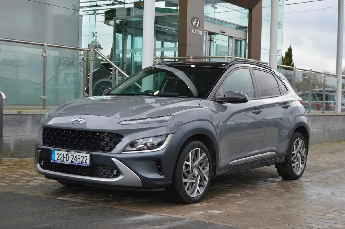 Hyundai KONA 1.6 HYBRID Executive Two Tone Roof Au - Image 1