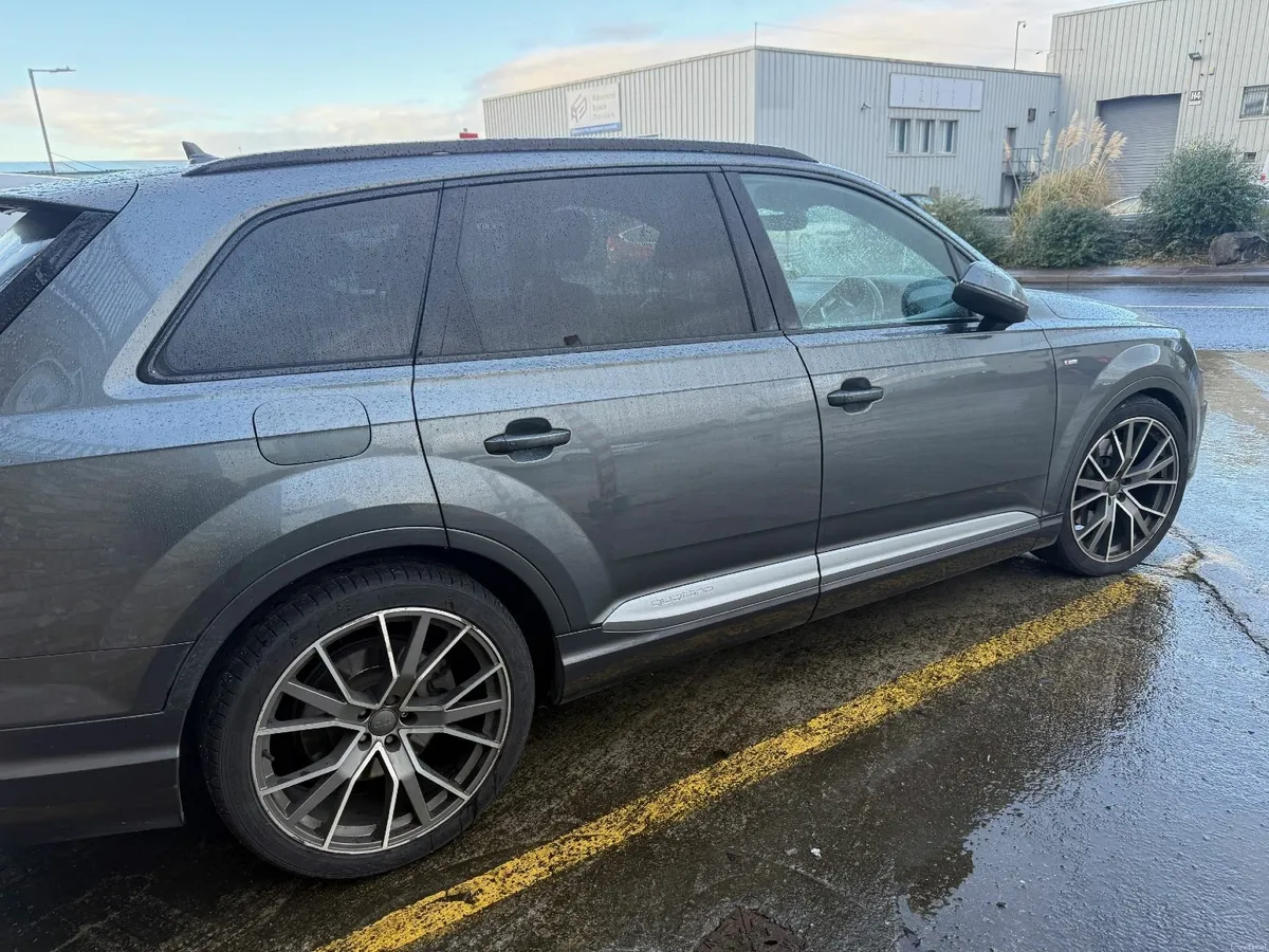 Audi Q7 2016 - Image 4