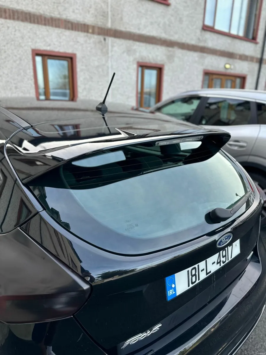 Ford Focus 2018 black ST line 1.0 petrol - Image 2