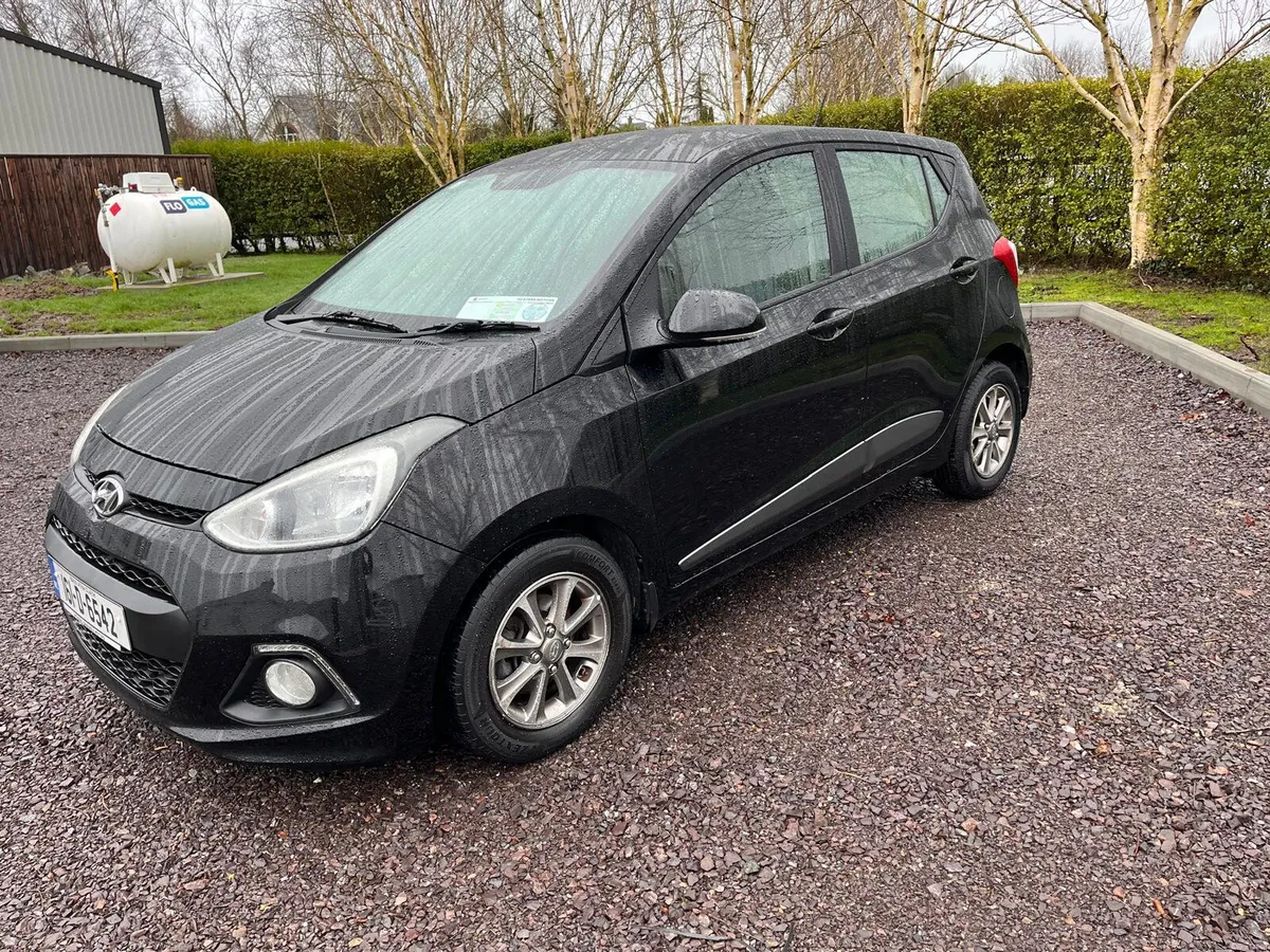 Hyundai i10 Deluxe Model 1 L Low KMS New NCT - Image 2