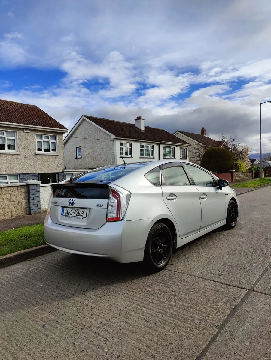 Toyota Prius 2014 🔥Great Condition 🔥 NCT 11/26 ✅ - Image 4
