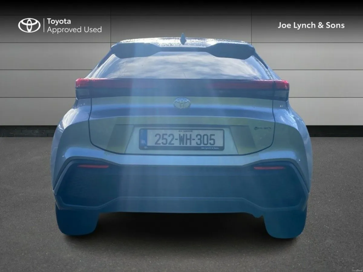 Toyota C-HR C-HR PHEV SPORT+ - Image 4