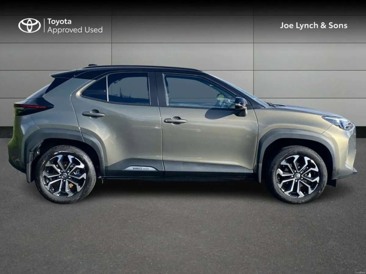 Toyota Yaris Cross YARIS CROSS LUNA SPORT BI - Image 3