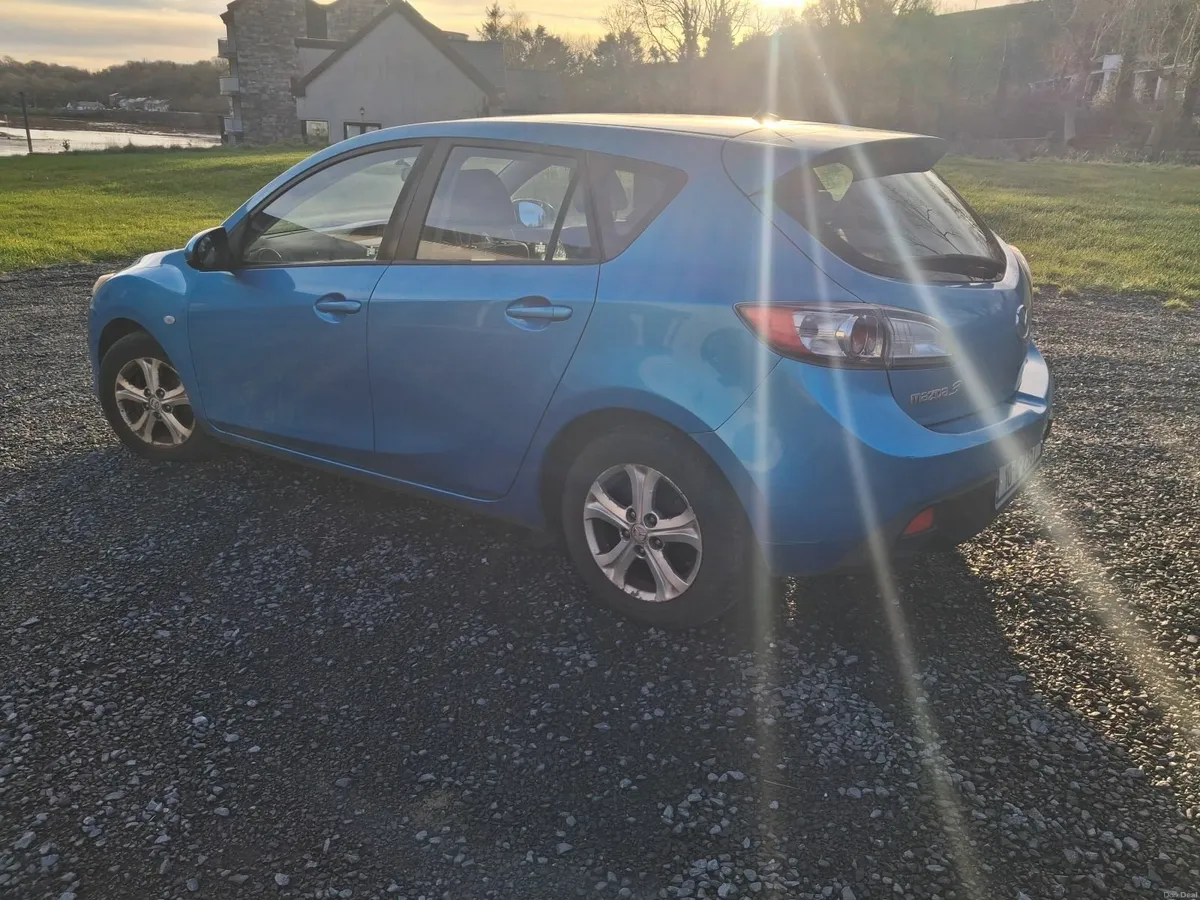 Mazda Mazda3 2010 - Image 2