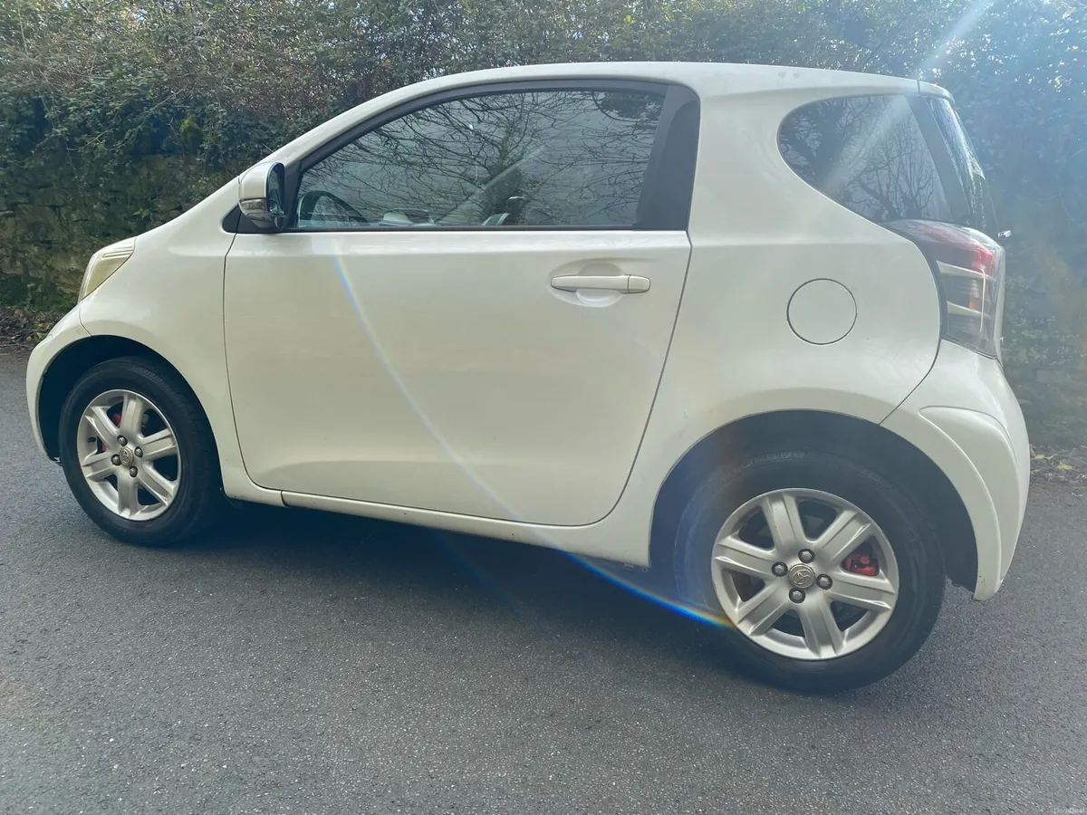 TOYOTA RARE CAR( iQ ) NEW NCT 4/27 25 kms only - Image 3