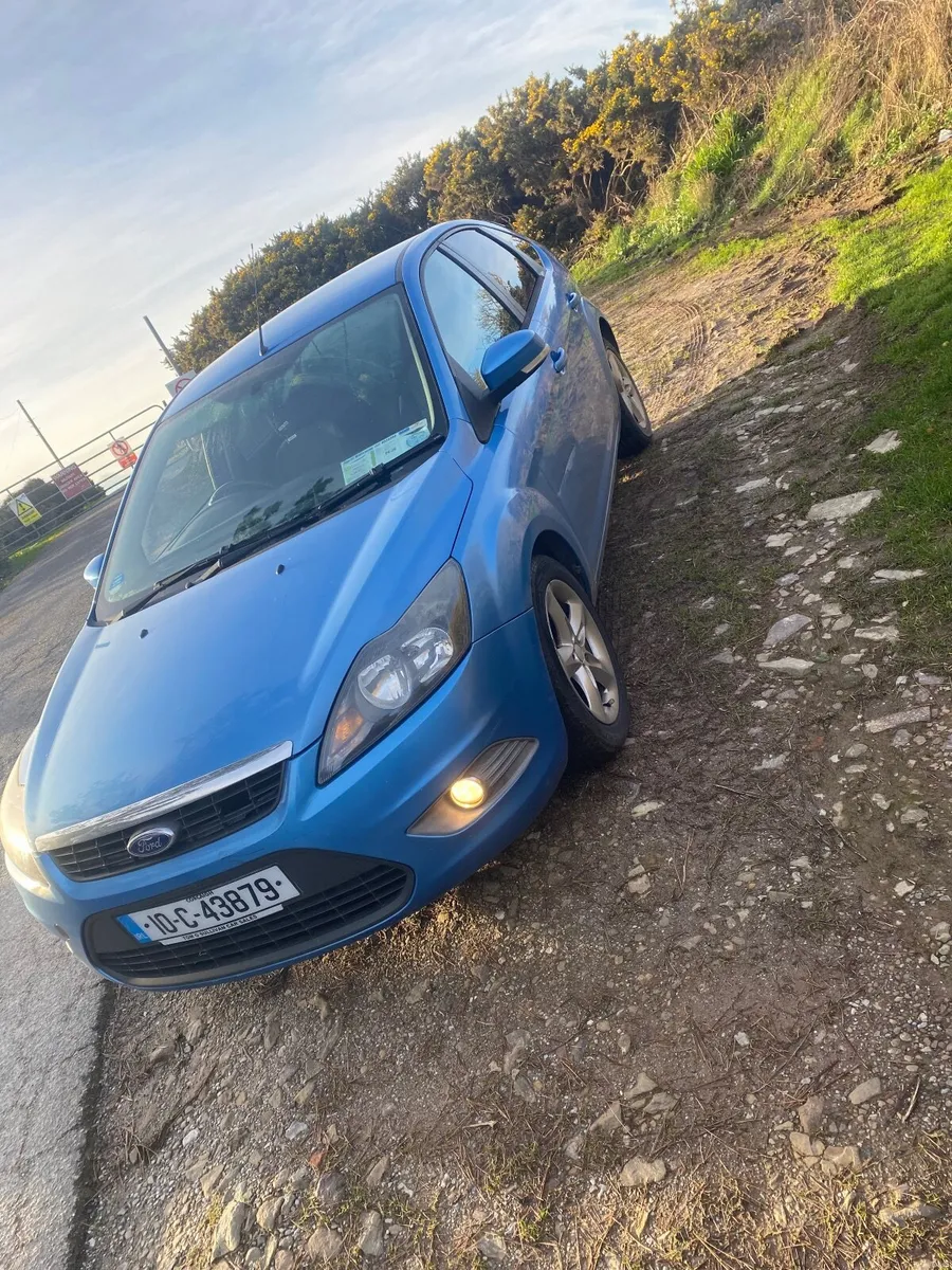 Ford Focus 2010 - Image 3