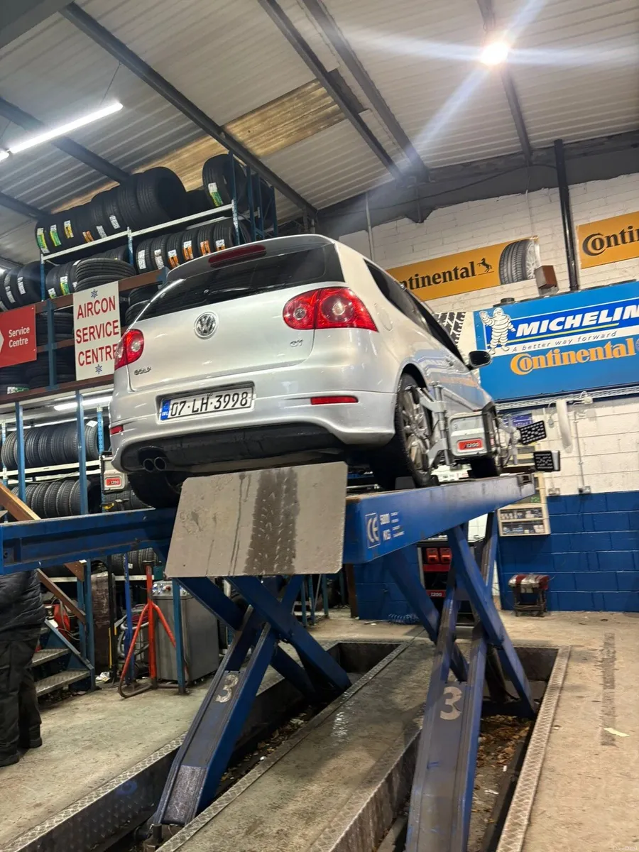 2007 GTD Auto Stunning Golf with Leather RARE - Image 1