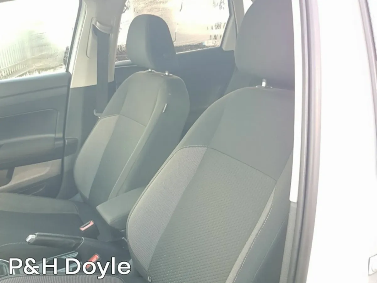 Volkswagen Polo LIFE - Image 4