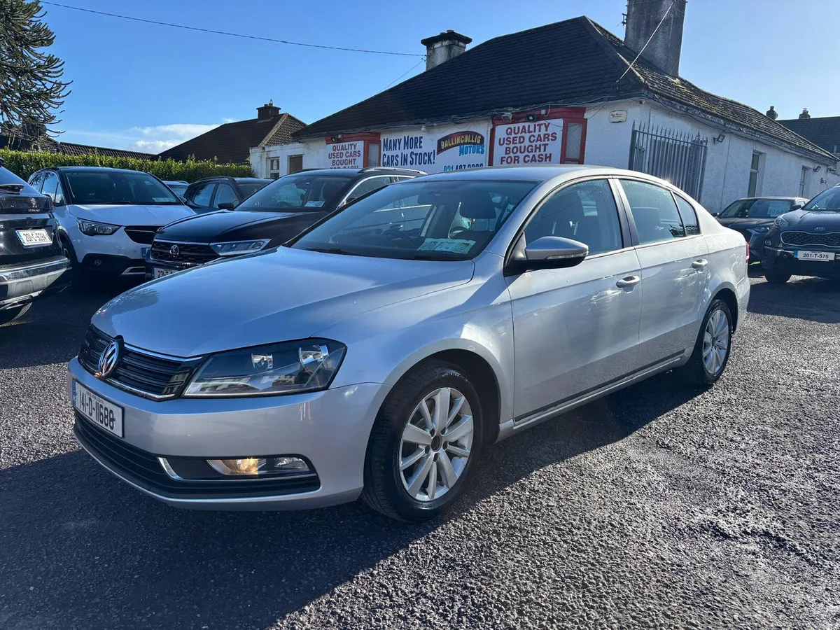 Volkswagen Passat 2014  DIESEL  JUST  SERVICED - Image 2