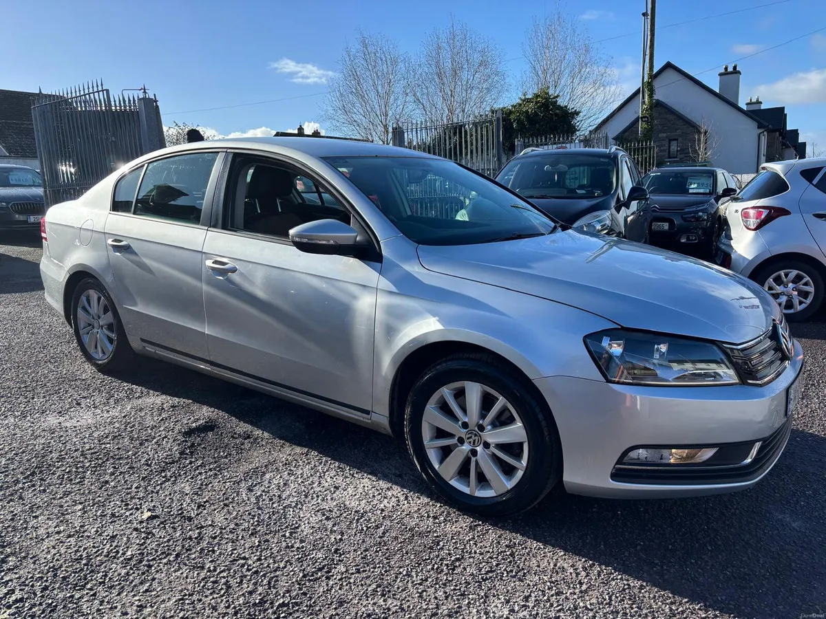 Volkswagen Passat 2014  DIESEL  JUST  SERVICED - Image 1