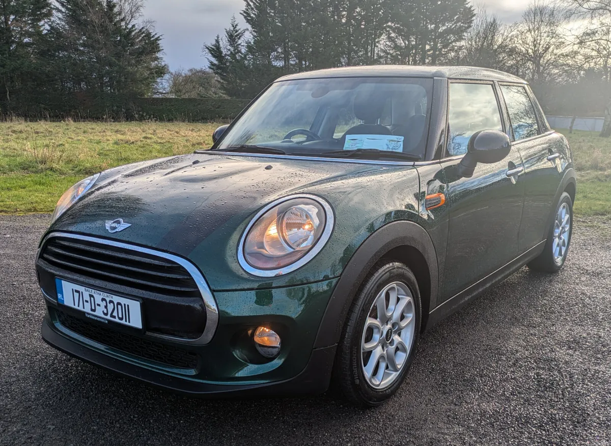 MINI COOPER BI-TONE GREEN WITH BLACK ROOF - Image 4