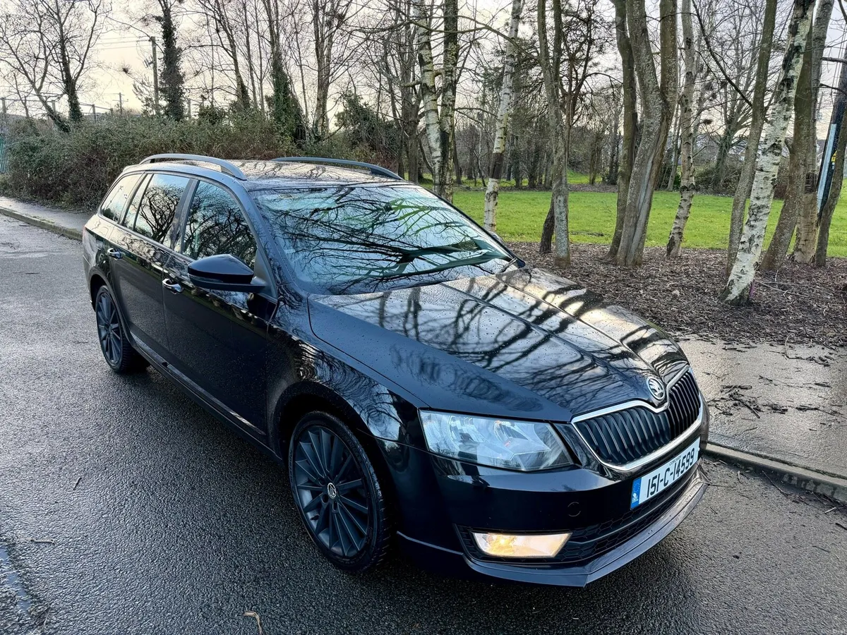 2015 Skoda Octavia 1.6TDI DSG ESTATE BLACK EDT NEW - Image 1