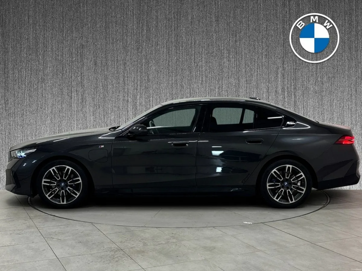 BMW 5-Series 530e M Sport PHEV 4DR AUTO - Image 4