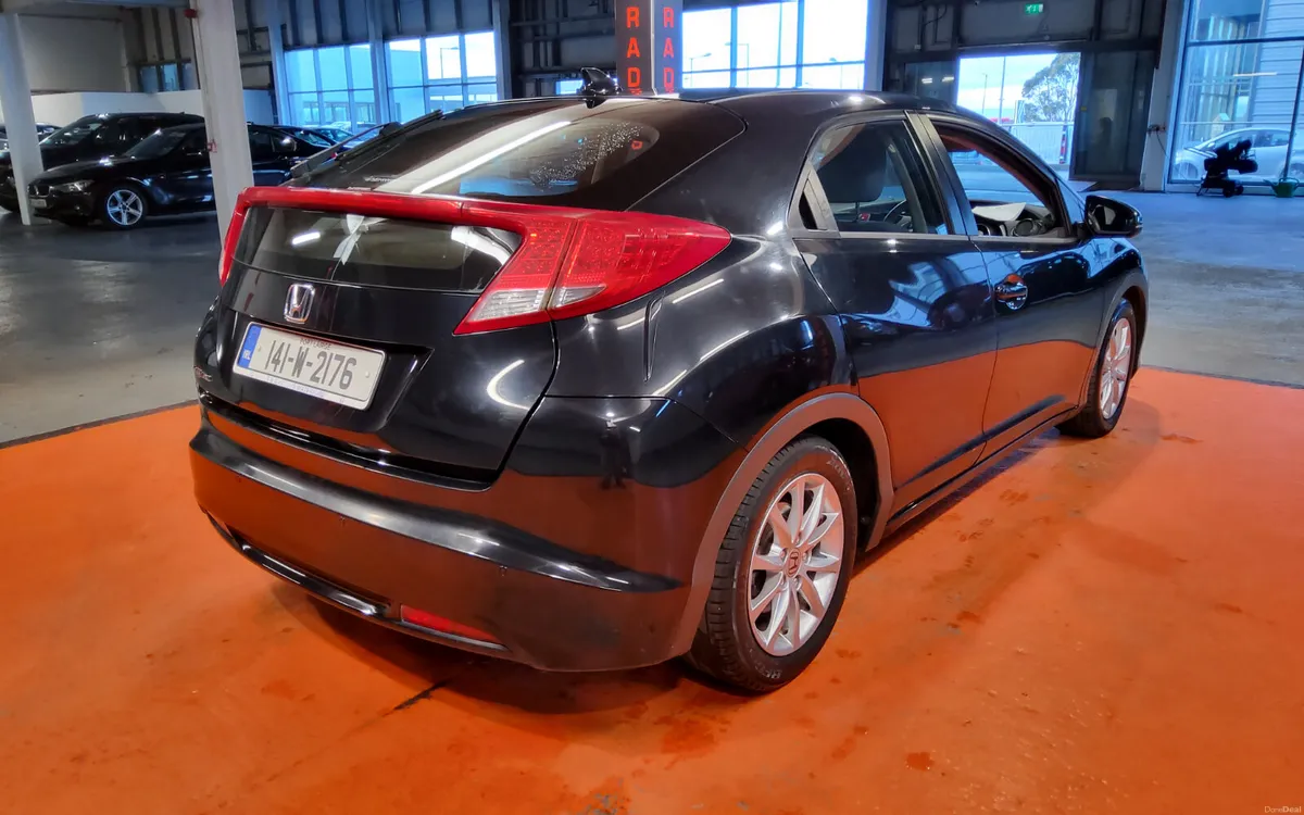 Honda Civic 2014 - Image 3