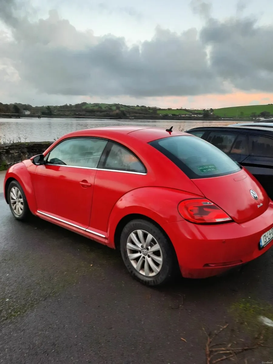 Volkswagen Beetle 2013 - Image 2