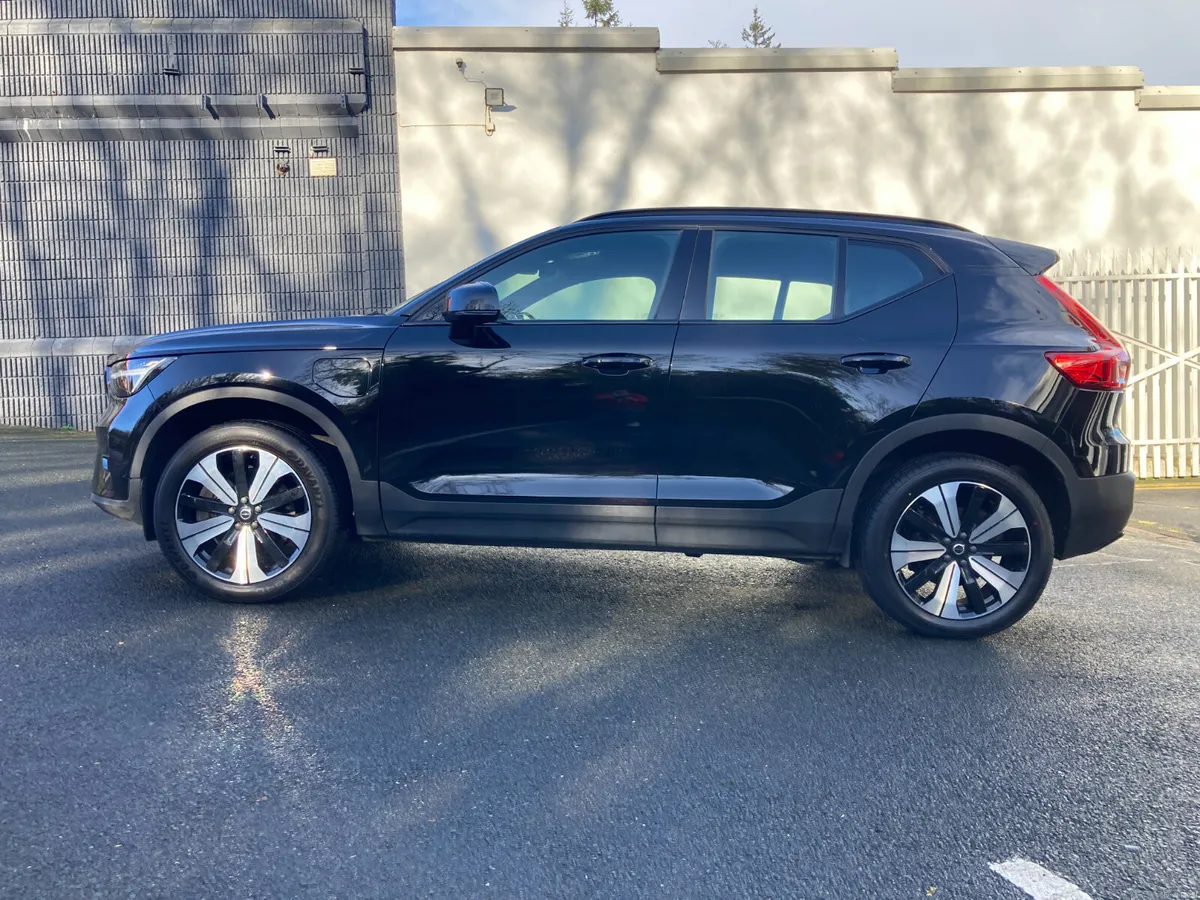 Volvo XC40 2022 + T4 RECHARGE AUTO PLUS - Image 4