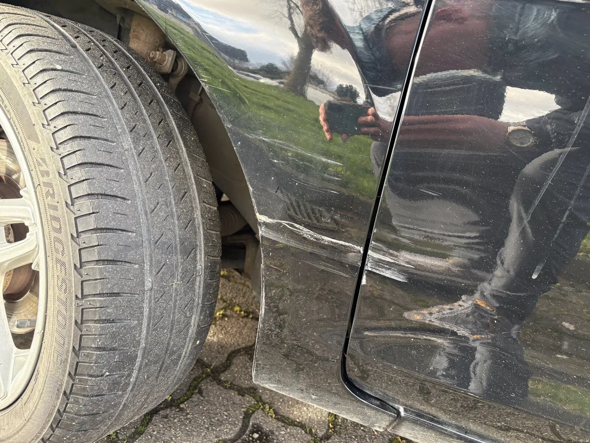 171 ford fiesta (Low Milage Only 159,029 km ) - Image 3