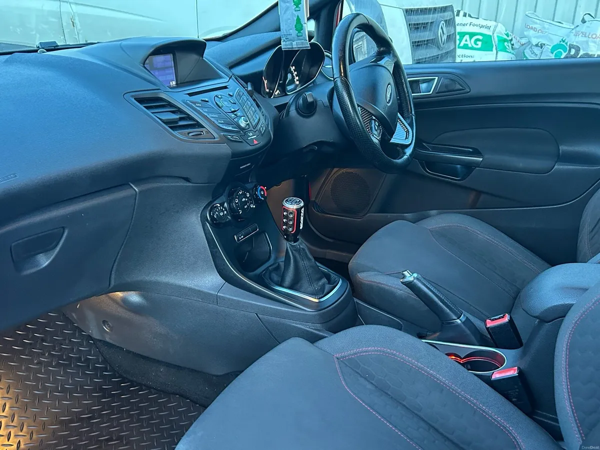 Ford Fiesta 1.0 ST Line - Image 4