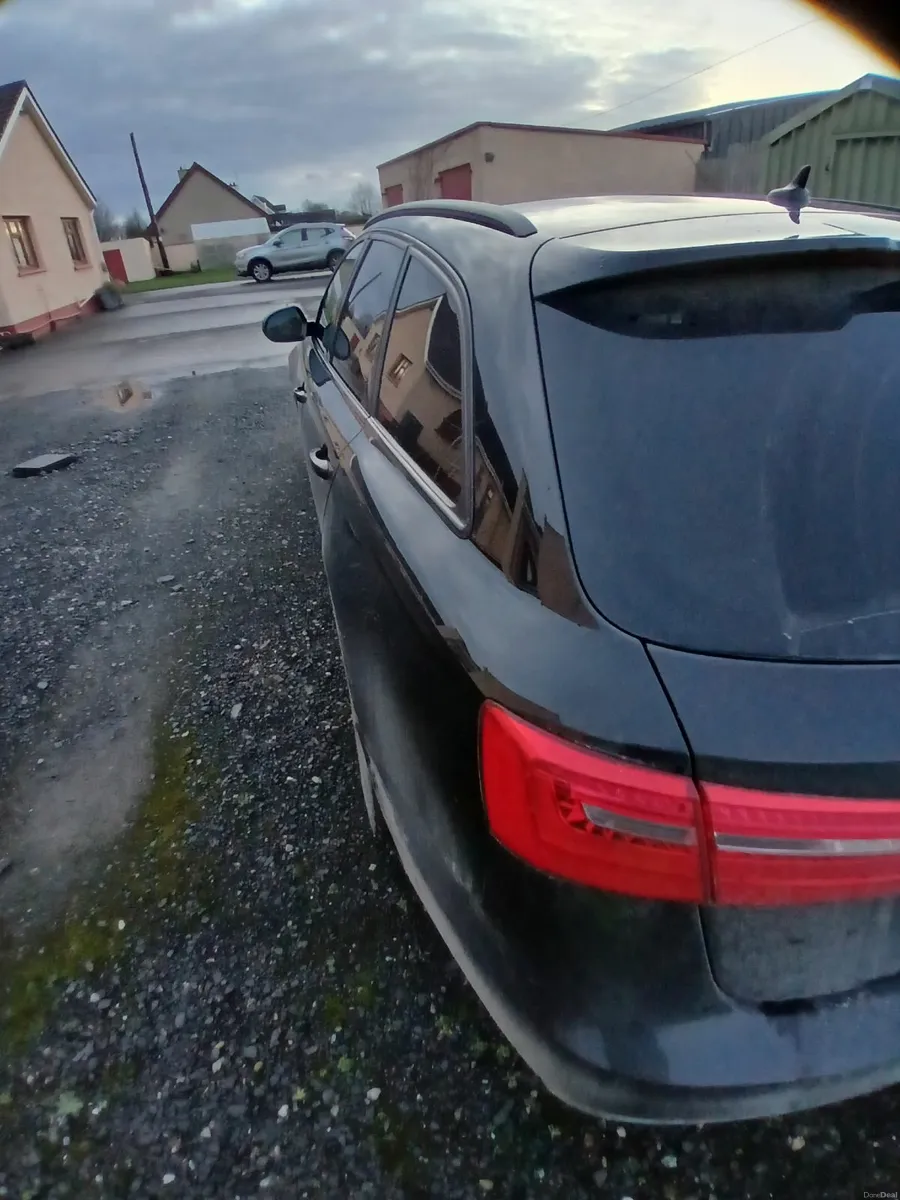 Audi A6 2015 - Image 2