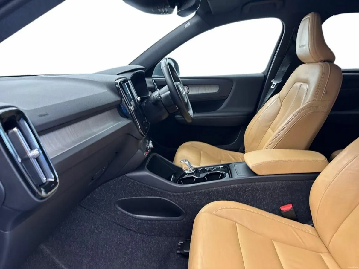 Volvo XC40 D3 INSCRIPTION *AUTO* €110 PER WEEK - Image 3