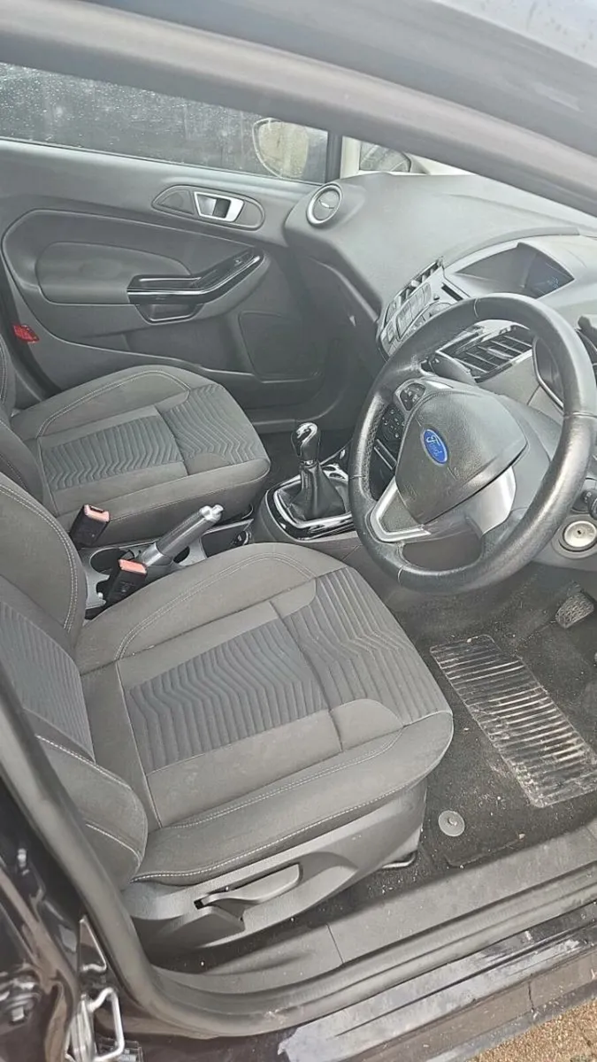 Ford Fiesta 2014 1.0 liter zetec petrol - Image 4