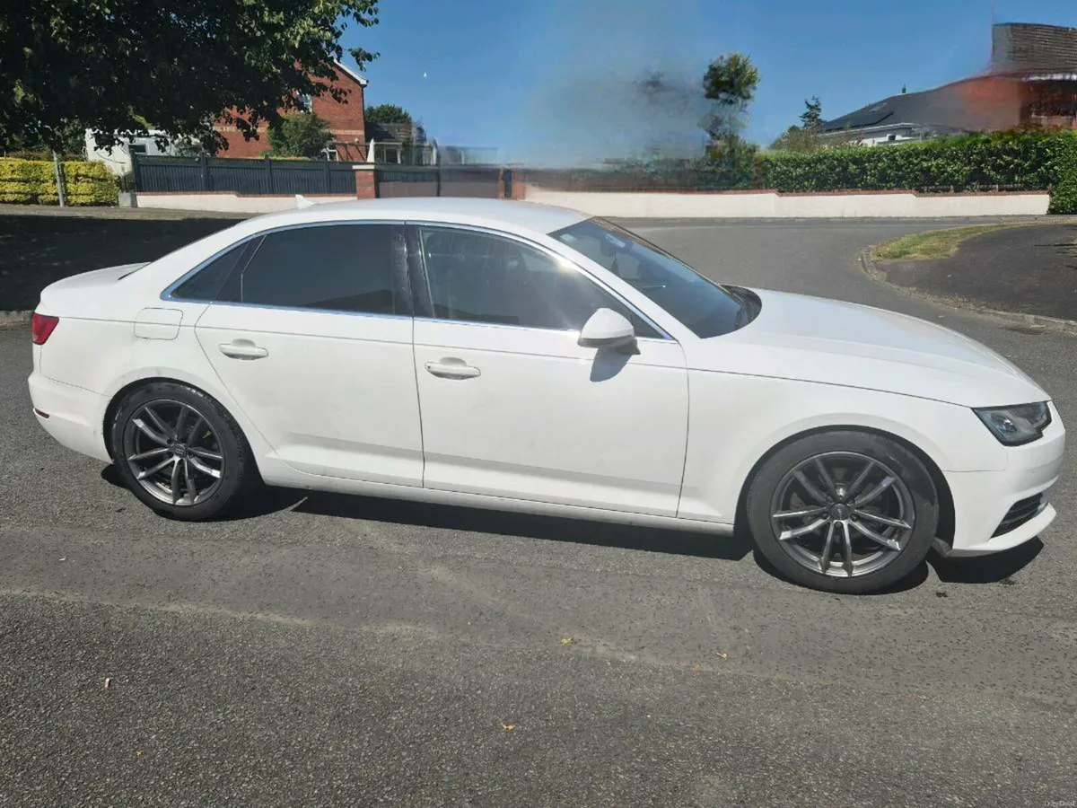 Audi A4 2.0 TDI SE ULTRA - Image 4