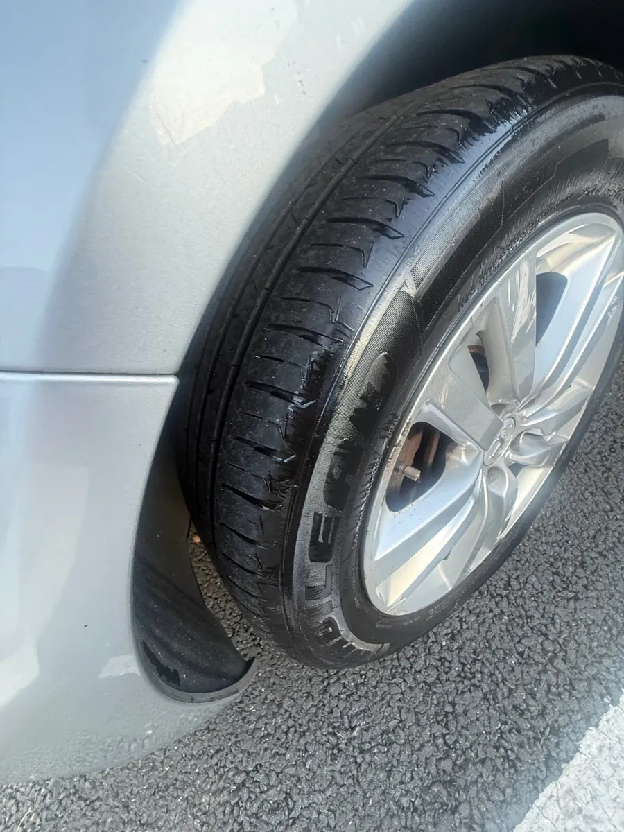 Peugeot 308 SW (Estate) automatic - Image 4