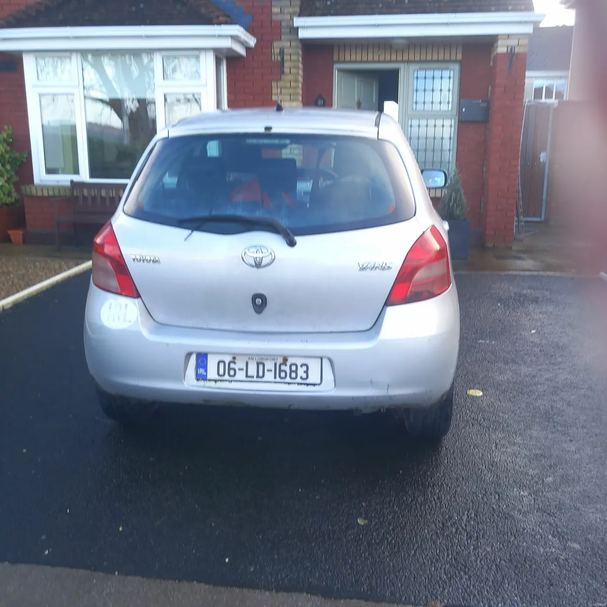 Toyota Yaris 2006 - Image 2