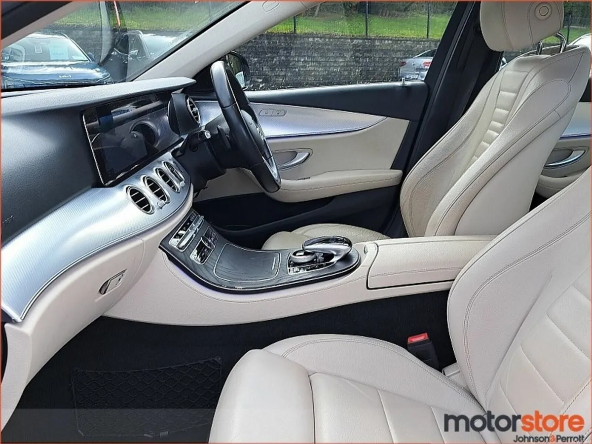 Mercedes-Benz E-Class E 220 D AVANTGARD 18% A/T - Image 3