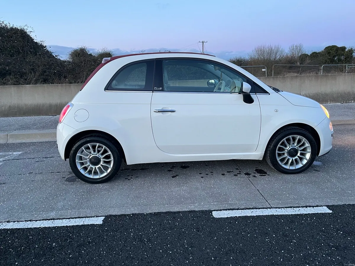 2010 Fiat 500c - Image 2