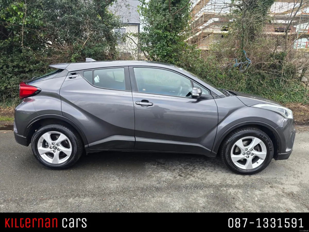 Toyota C-HR 1.2T LUNA 4DR - Image 3