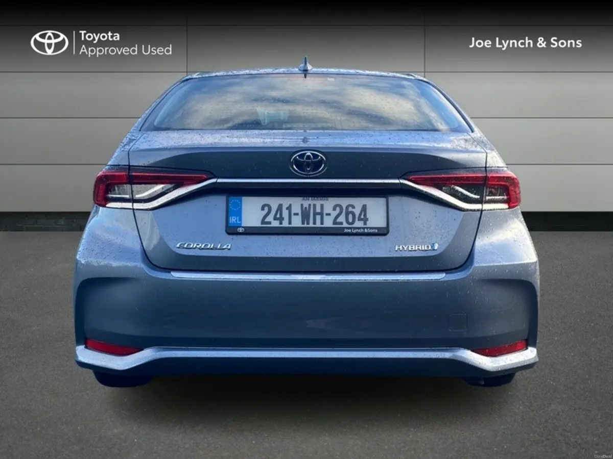 Toyota Corolla Luna Saloon - Image 4