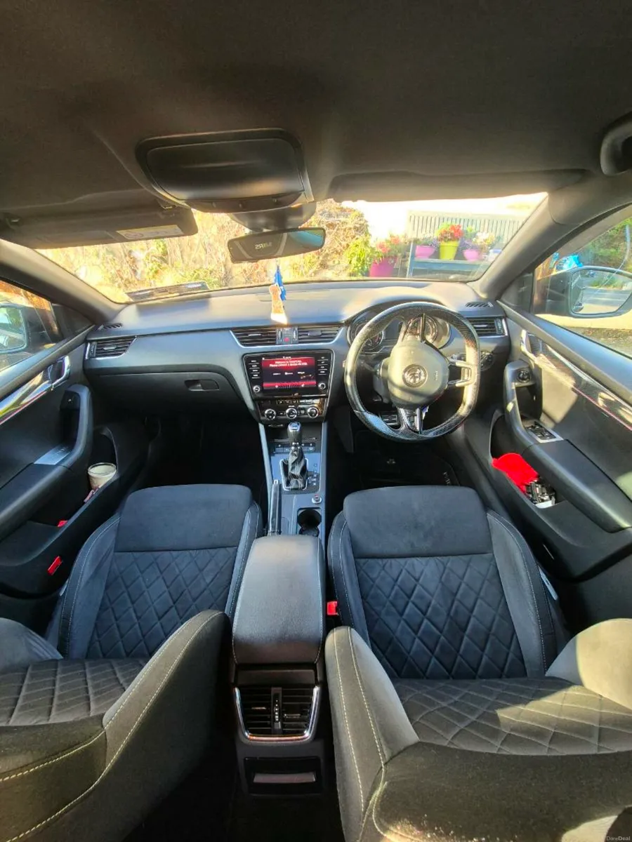 2017 Skoda Octavia VRS 4x4 - Image 4